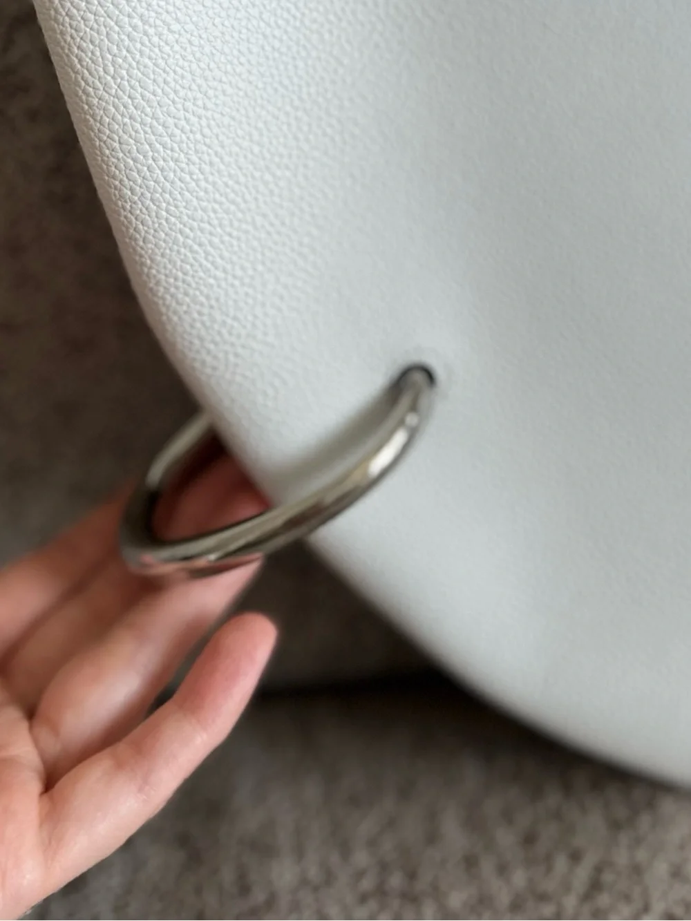 Like new Tory Burch PIERCED SOFT BAG $1,050